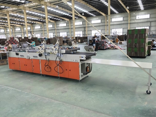 CE Corrugated Carton Box Folder Gluer Machine 100m / mnt Dengan Suku Cadang Gratis